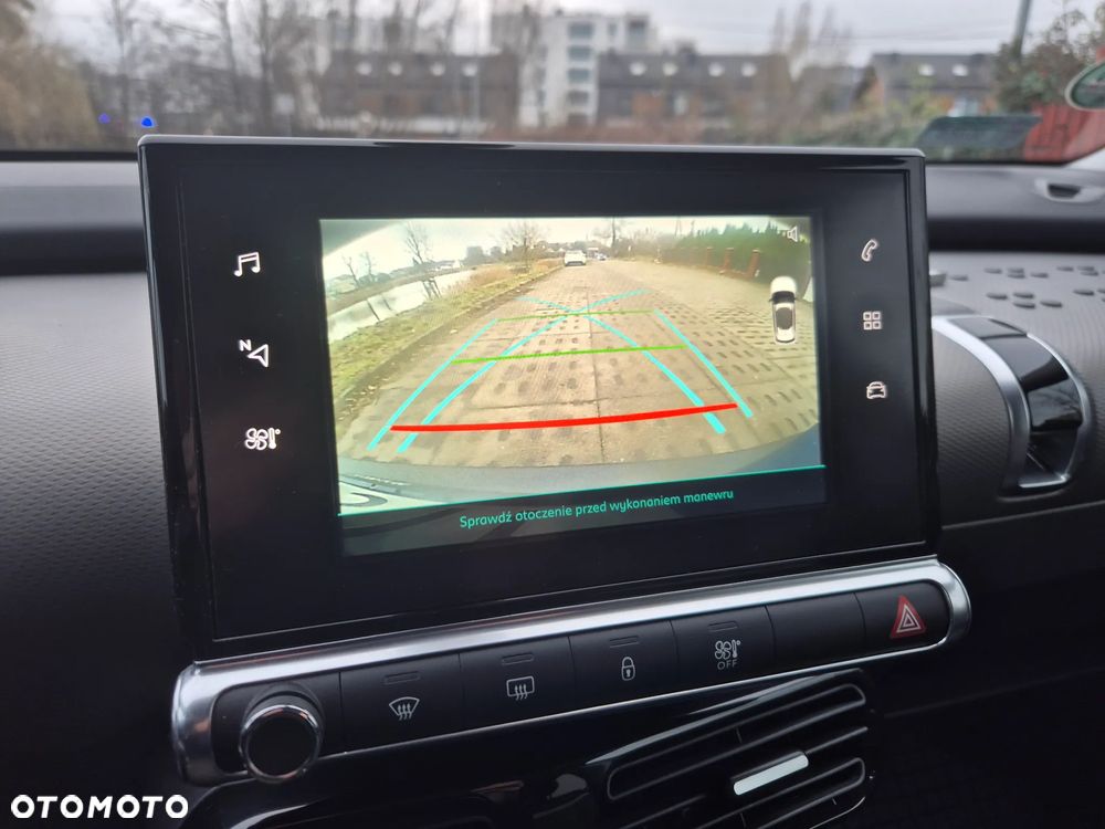 Citroën C4 Cactus 1.2 PureTech Shine S&S - 24