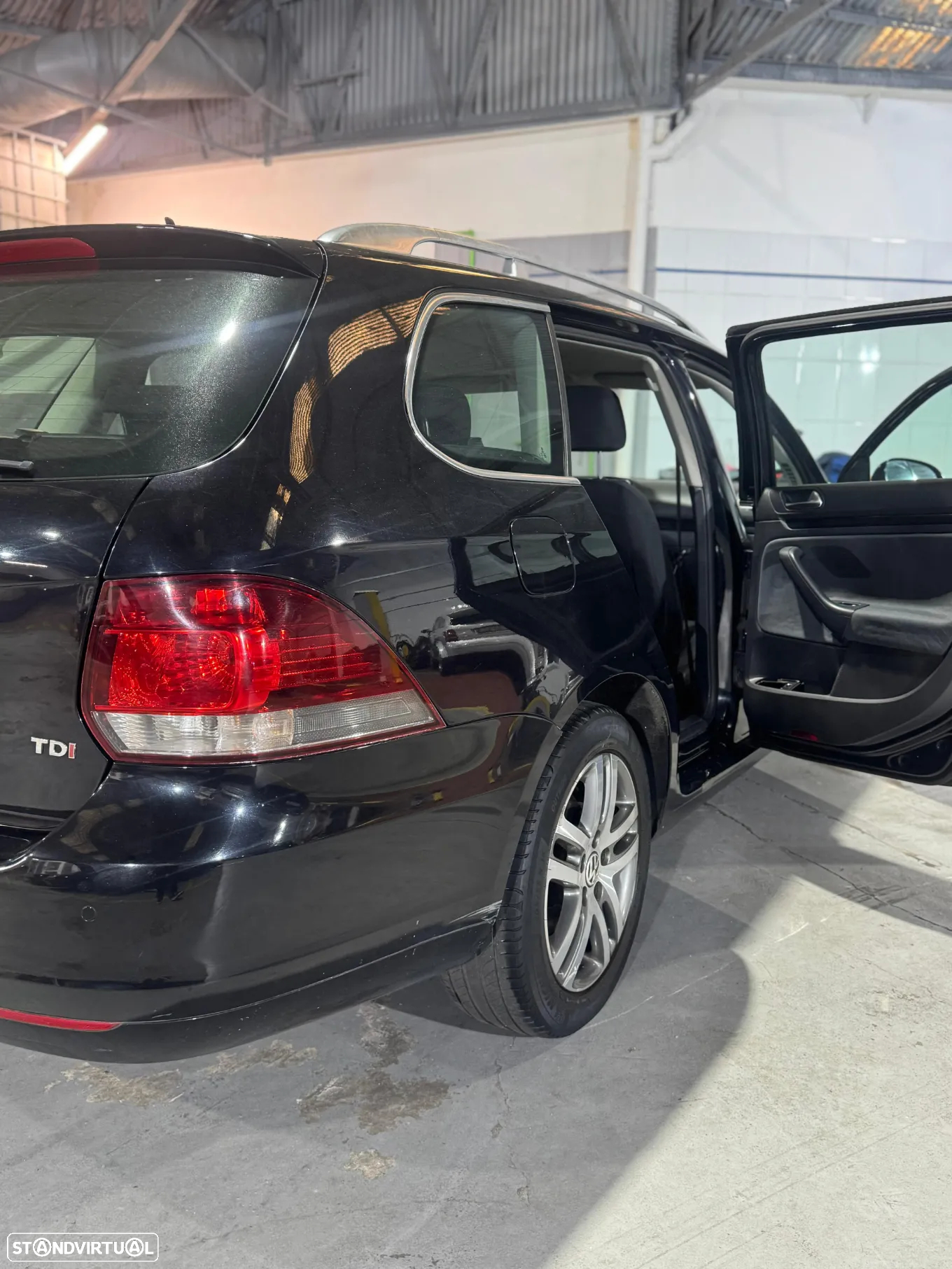 VW Golf Variant 1.6 TDi Confortline - 9