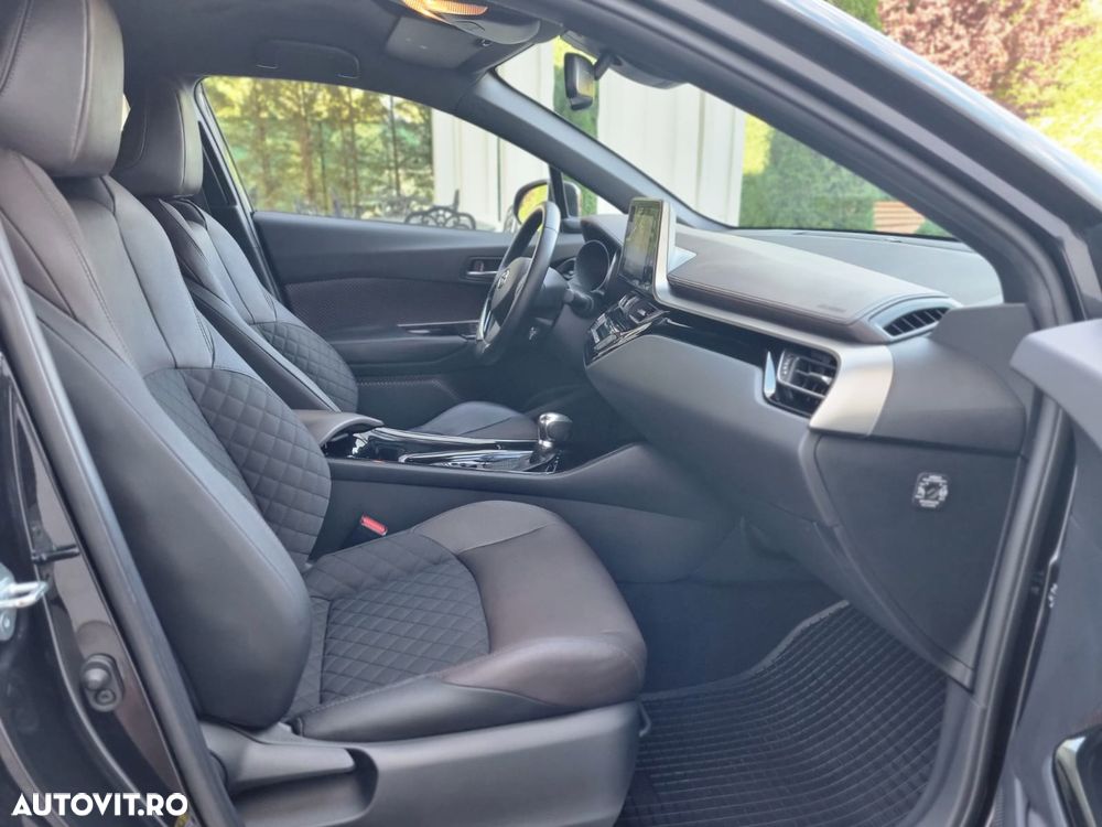 Toyota C-HR 1.8 HSD 4x2 CVT C-ult LED - 11