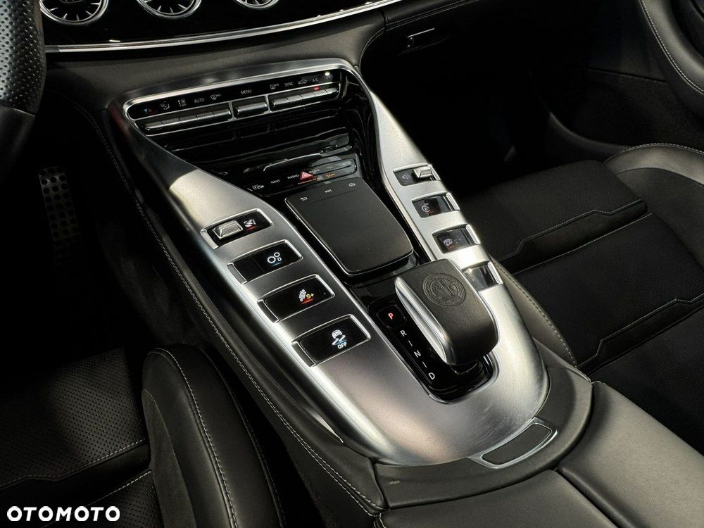 Mercedes-Benz AMG GT - 32