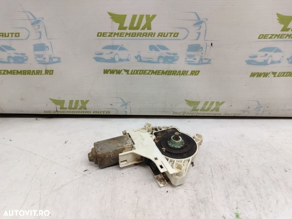 Motoras macara geam dreapta fata 8k0959802b Audi A4 B8/8K [facelift] - 1