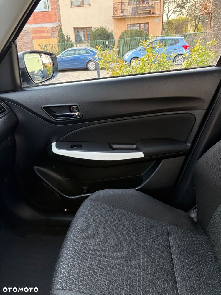 Suzuki Swift 1.2 Premium - 17