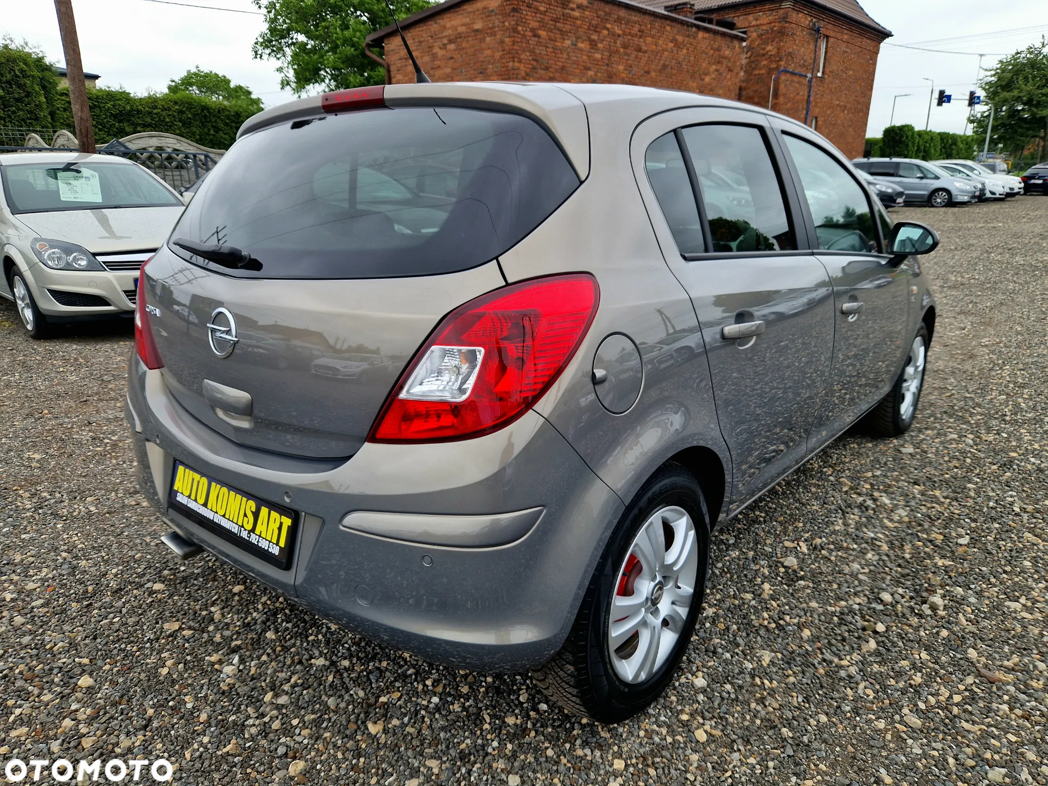 Opel Corsa 1.4 16V Innovation - 7