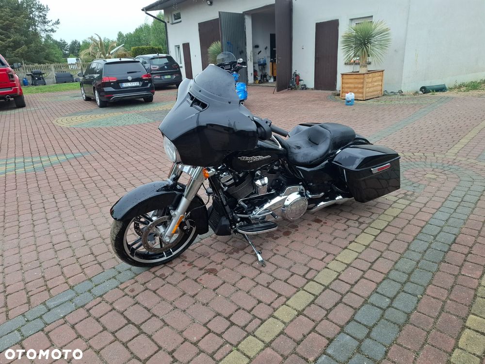 Harley-Davidson Touring Street Glide - 6