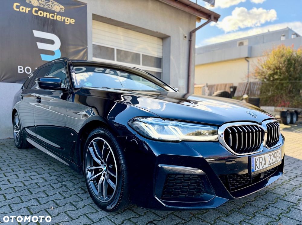 BMW Seria 5 520d xDrive Touring M Sport Edition - 8