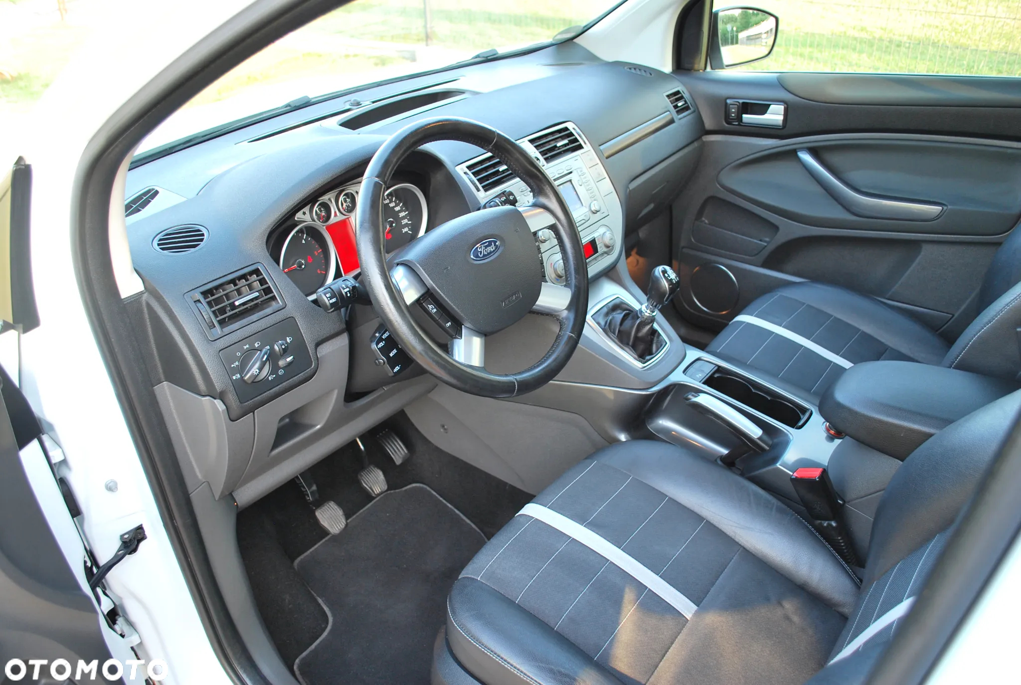 Ford Kuga 2.0 TDCi Titanium S - 8