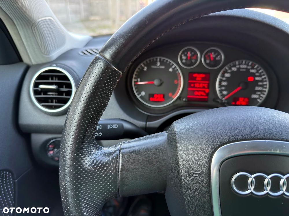 Audi A3 Sportback 2.0 TDI Attraction - 28