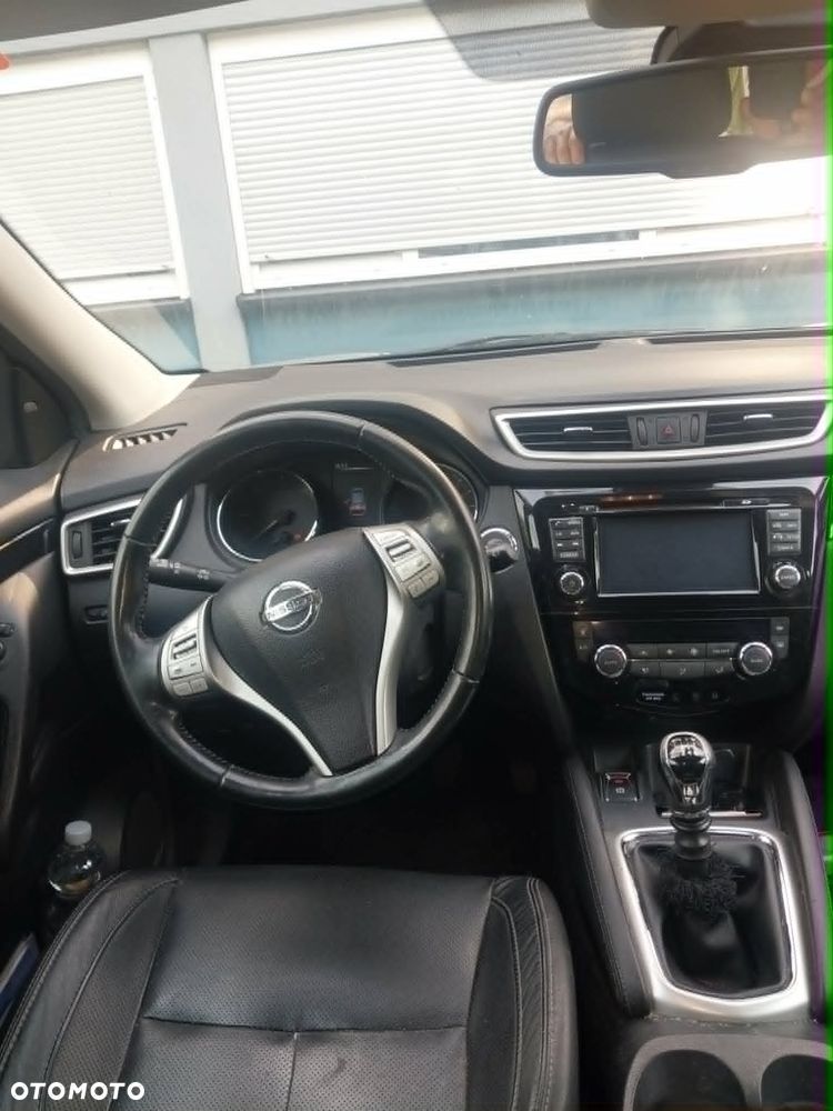 Nissan Qashqai 1.6 dCi 4 x 4 DPF Start/Stop tekna - 7