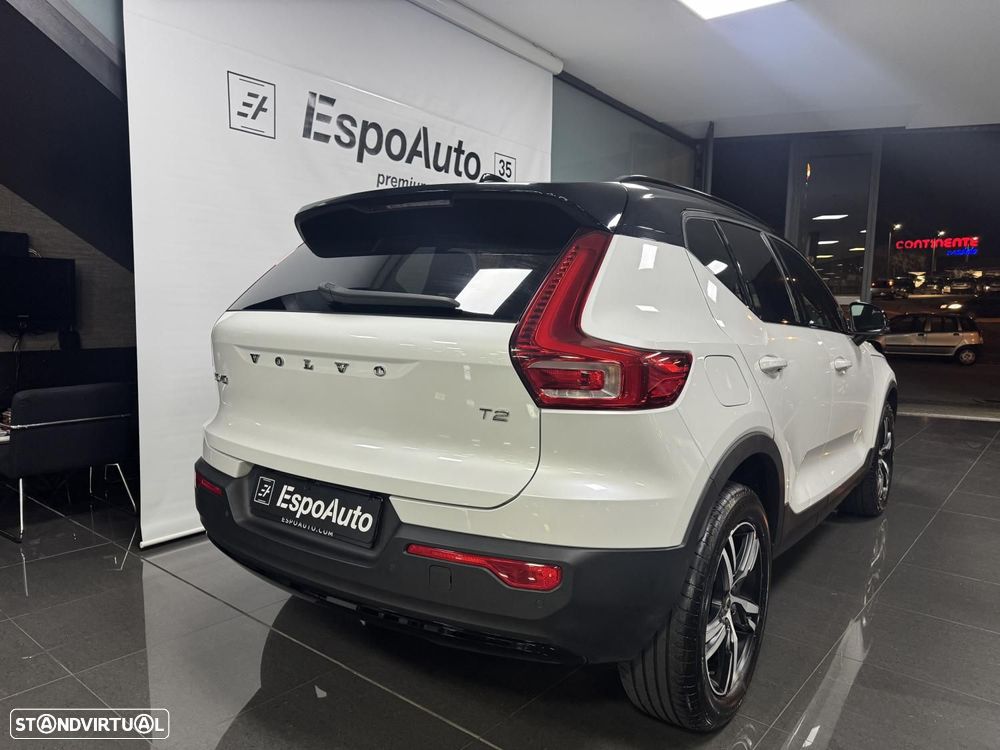 Volvo XC 40 1.5 T2 Momentum Plus - 7