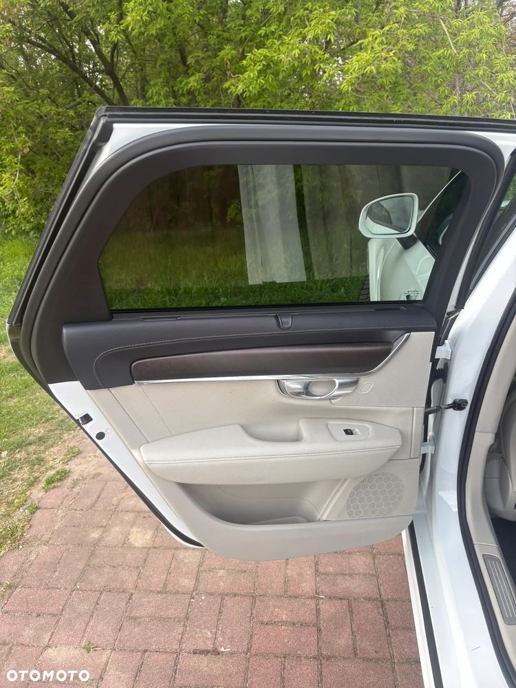Volvo V90 Cross Country D5 AWD - 22