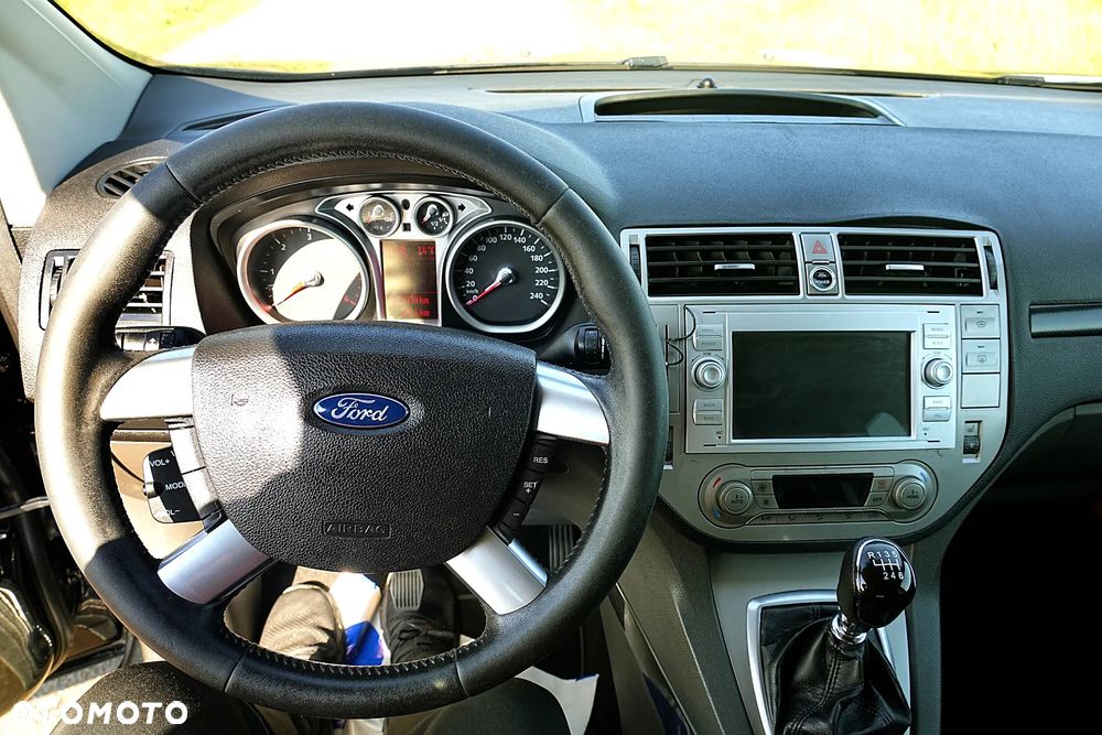 Ford Kuga 2.0 TDCi 4x4 Titanium - 18