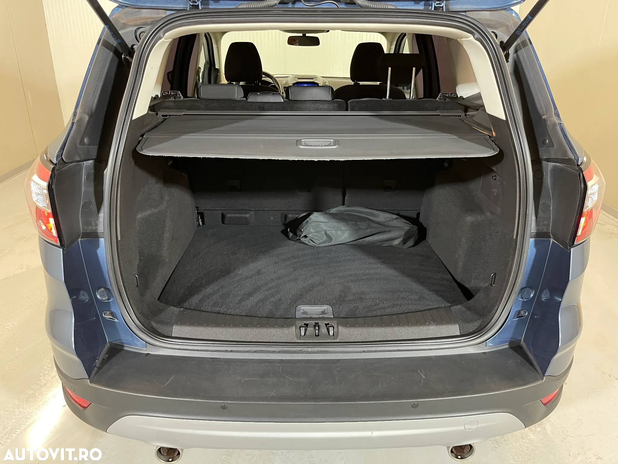 Ford Kuga 1.5 EcoBoost 2WD Trend - 12