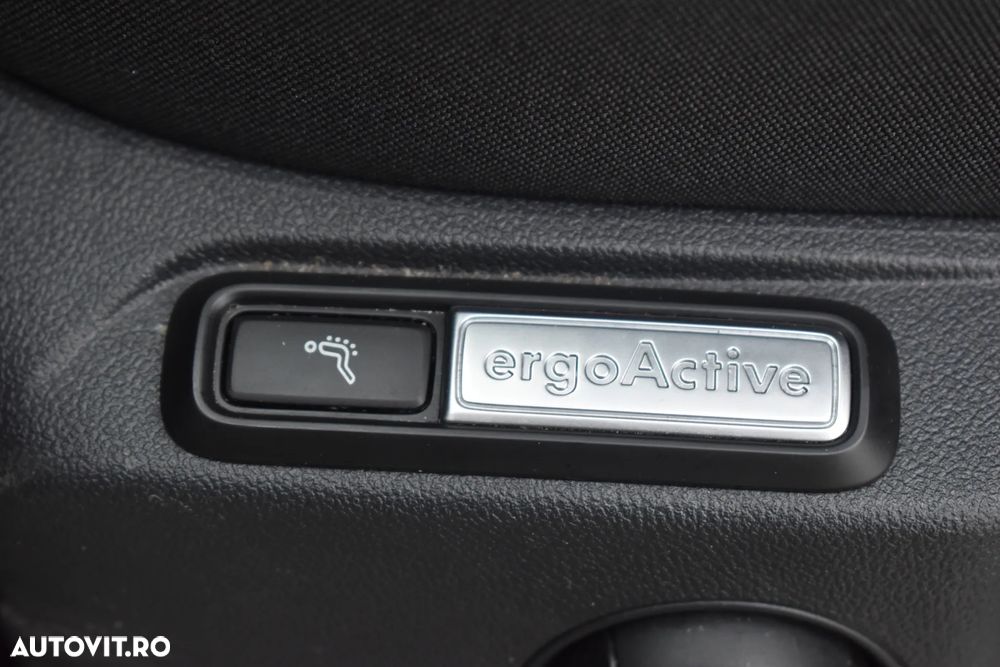 Volkswagen Tiguan 2.0 TDI SCR 4MOTION DSG Elegance - 36