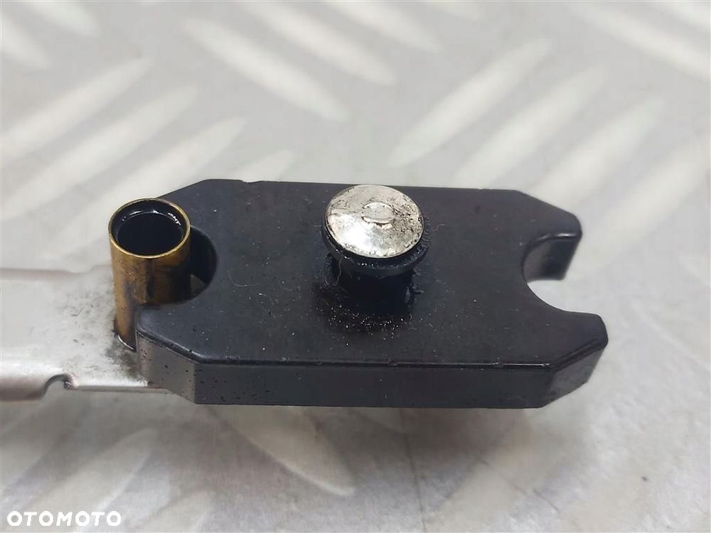 Czujnik pedału sprzęgła Toyota Corolla Verso :2004-2009 R 2,0 D 115KM - 4