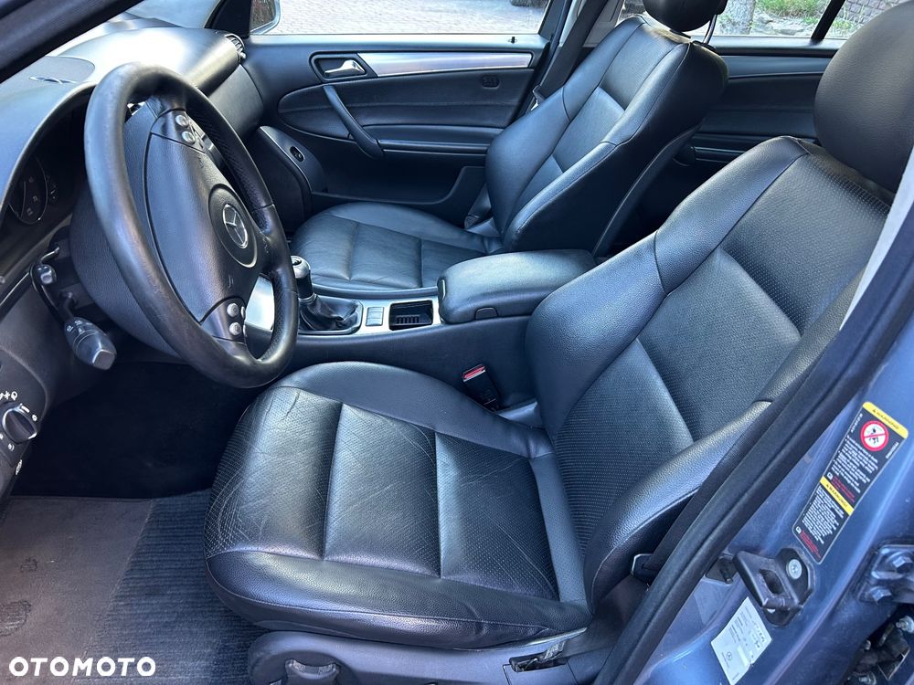 Mercedes-Benz Klasa C 200 Kompressor Avantgarde - 19
