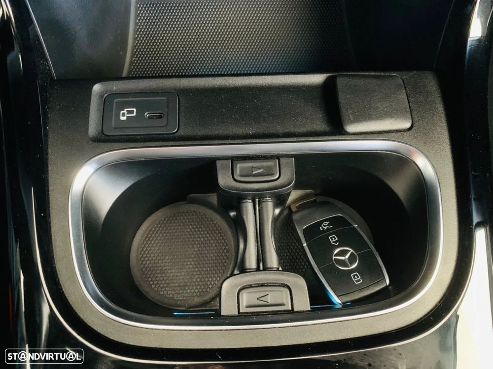 Mercedes-Benz A 180 Limousine d AMG Line - 34