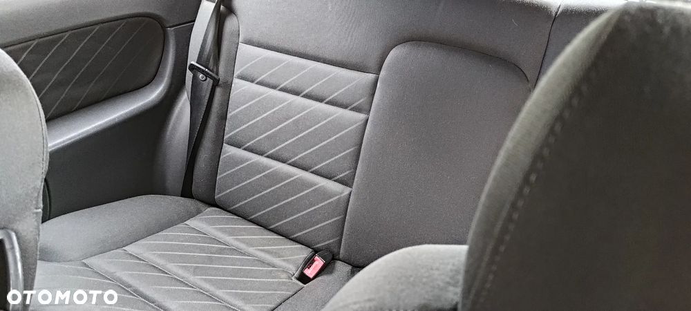 Audi A3 3-drzwiowe 1.9 TDI Attraction - 13