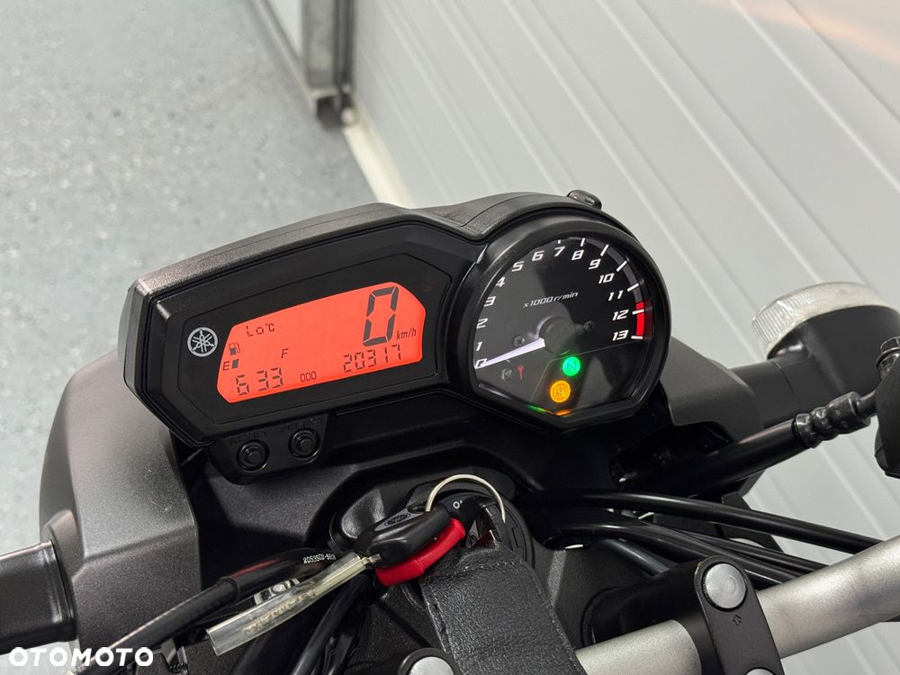 Yamaha XJ - 28