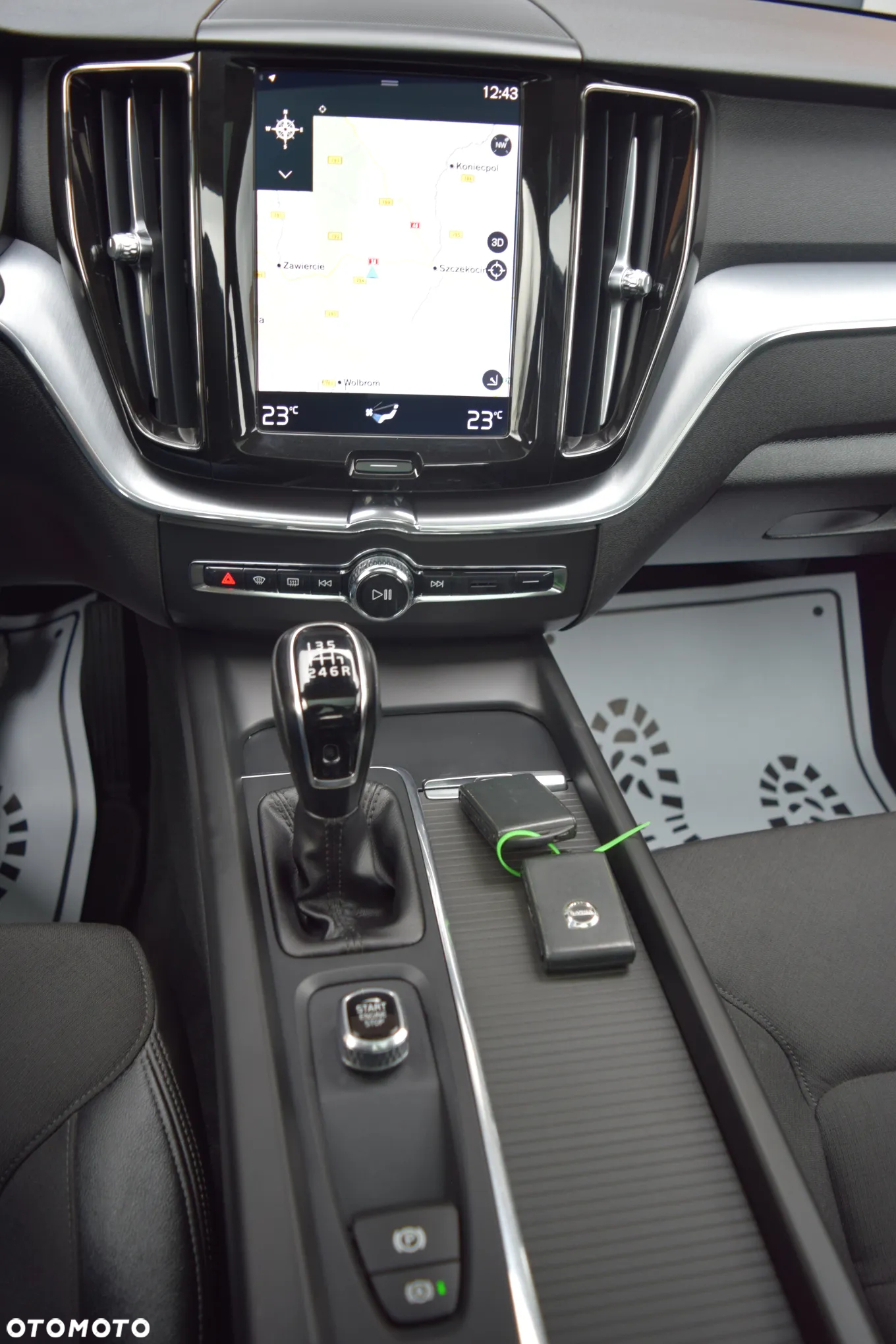 Volvo XC 60 D3 Momentum Pro - 32