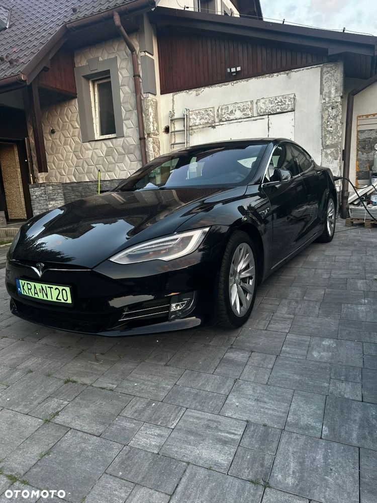 Tesla Model S 75 D - 20