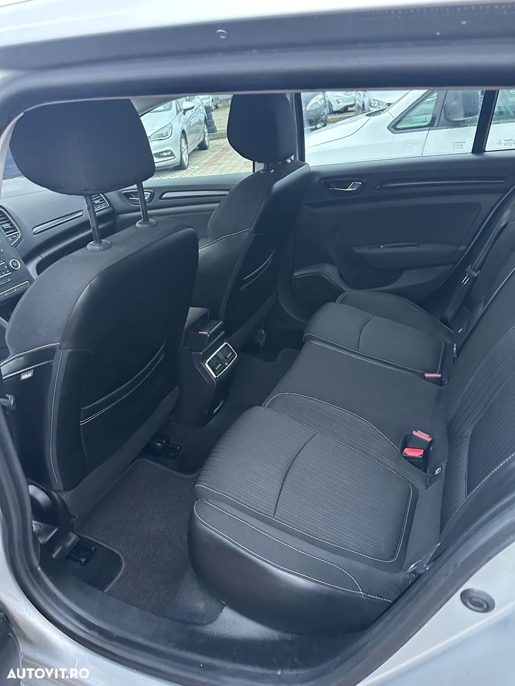 Renault Megane ENERGY TCe 100 LIFE - 10