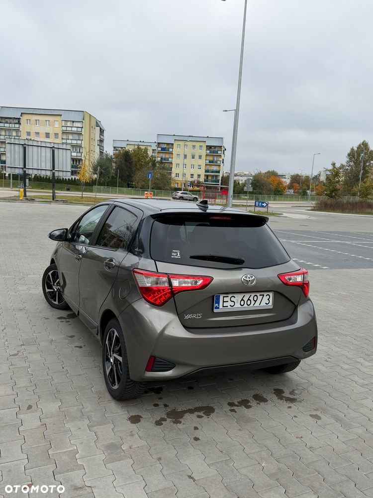 Toyota Yaris - 5
