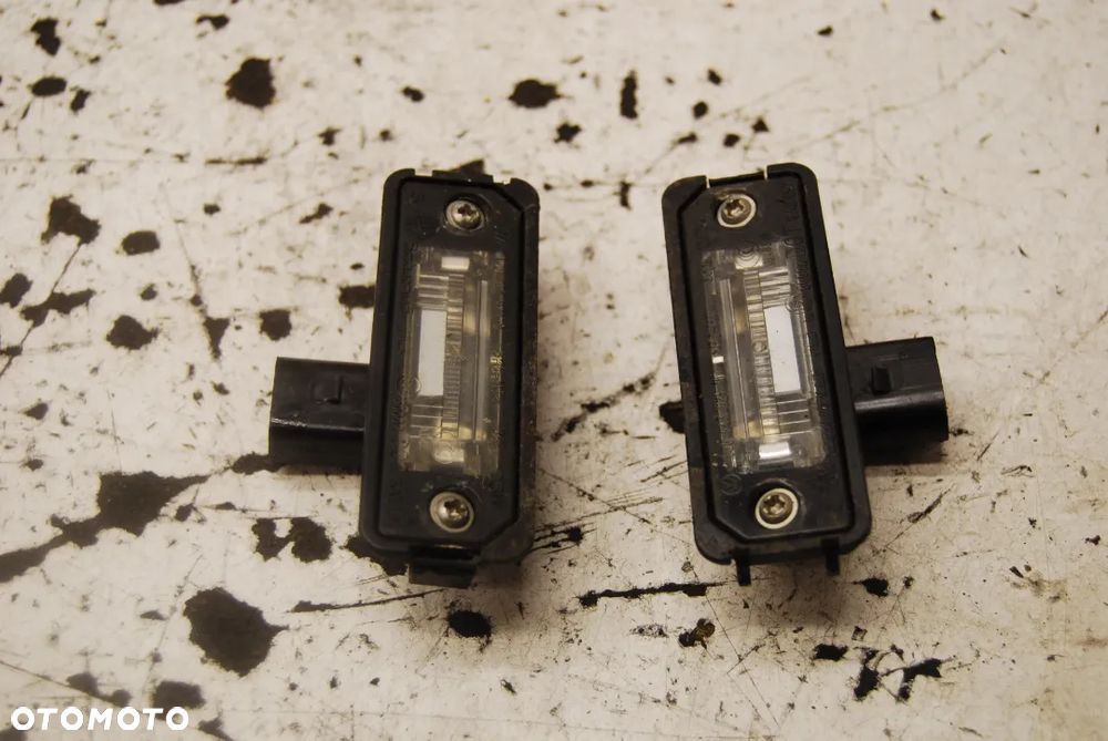 LAMPKI PODŚWIETLENIA TABLICY 1J6943021B LEON II GOLF IV LEON I 1J6943021 - 1