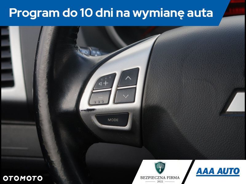 Mitsubishi Outlander - 19