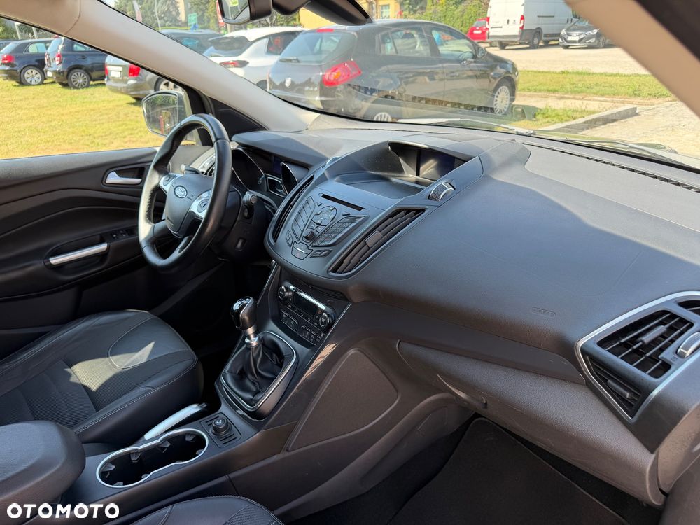 Ford Kuga 2.0 TDCi 2x4 Titanium - 33