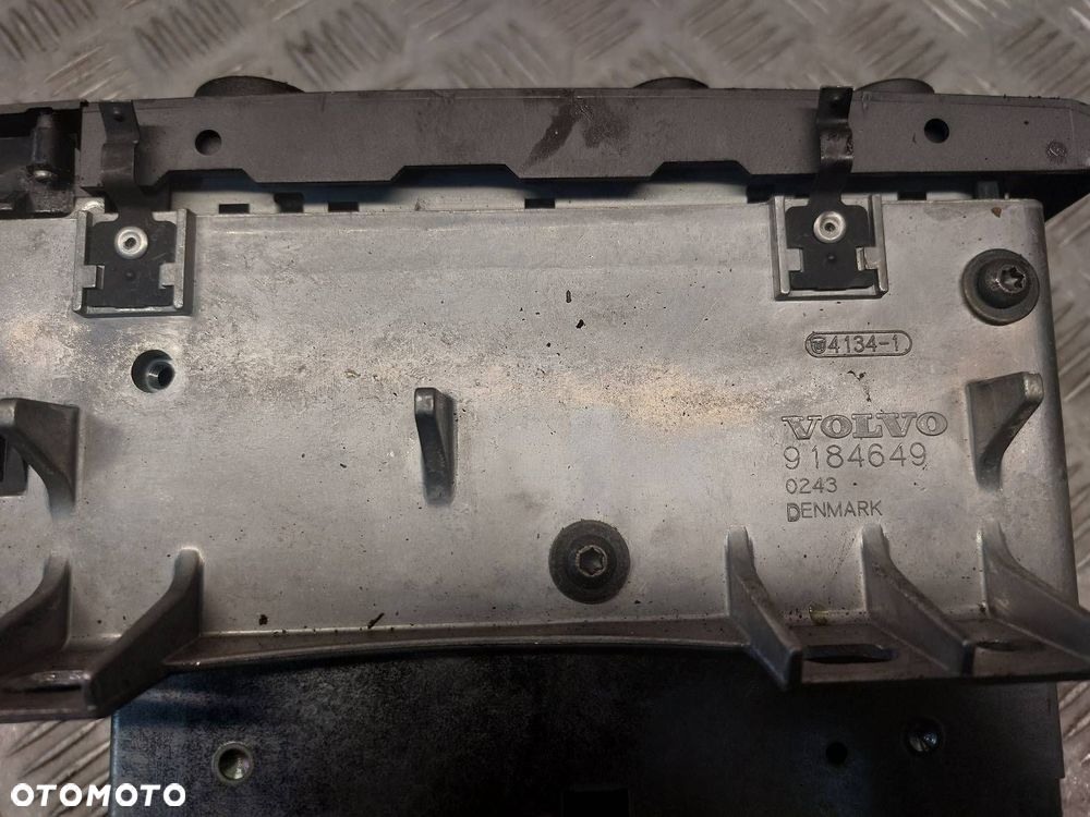 RADIO ODTWARZACZ VOLVO S80 I HU-601 - 4