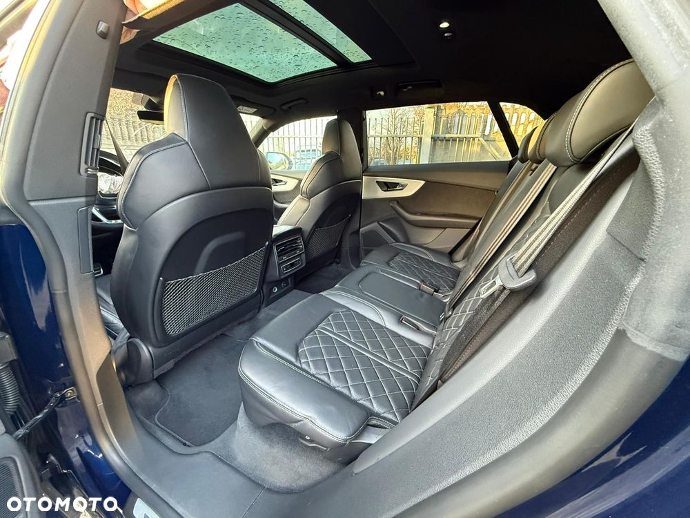 Audi Q8 - 25