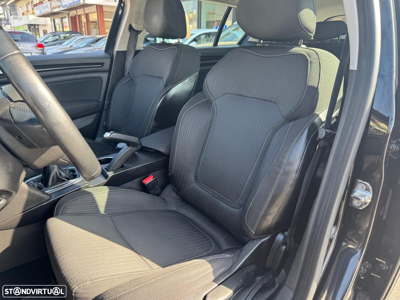 Renault Mégane Sport Tourer 1.5 dCi Limited - 9
