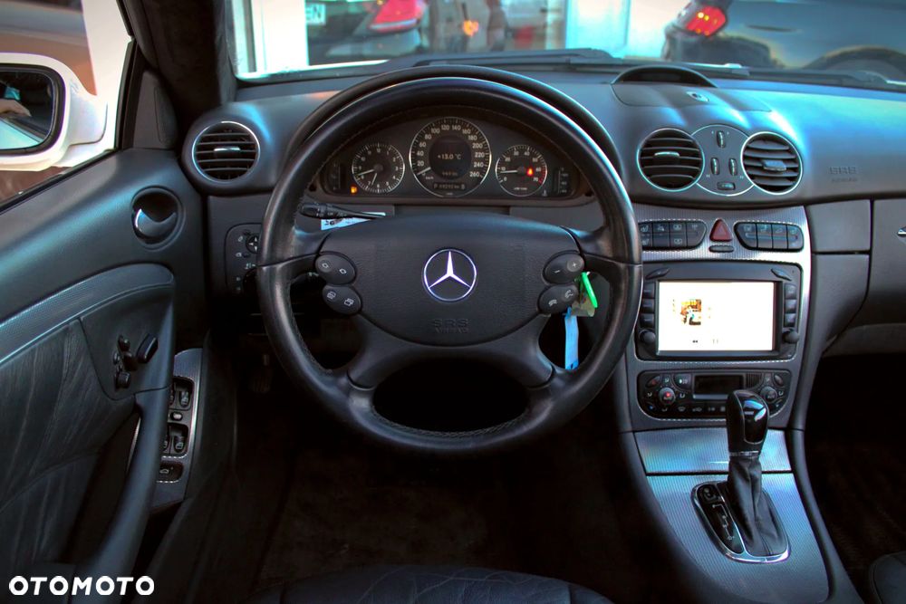 Mercedes-Benz CLK - 15