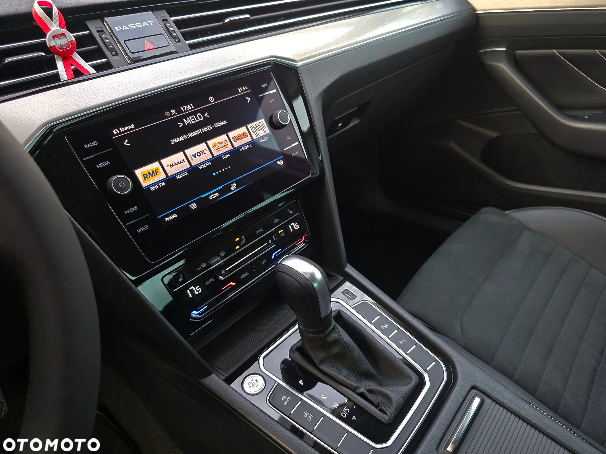 Volkswagen Passat 2.0 TDI Elegance DSG - 8