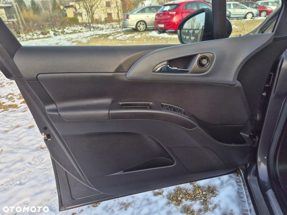 Opel Meriva 1.4 T Cosmo - 25