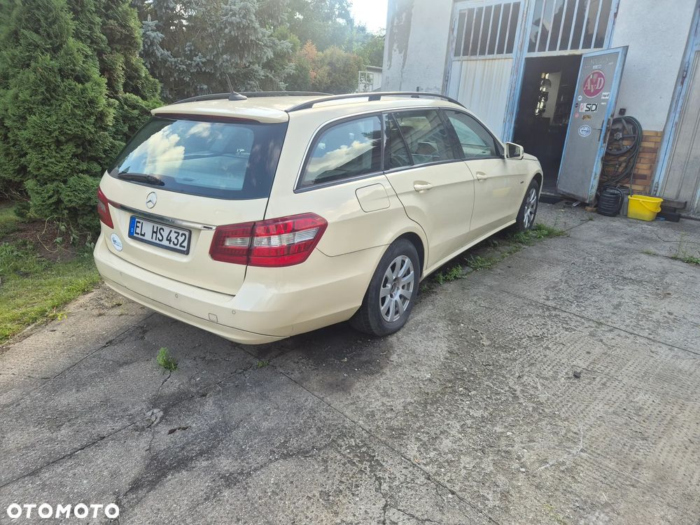 Mercedes-Benz Klasa E 200 CDI DPF BlueEFFICIENCY Automatik Avantgarde - 5