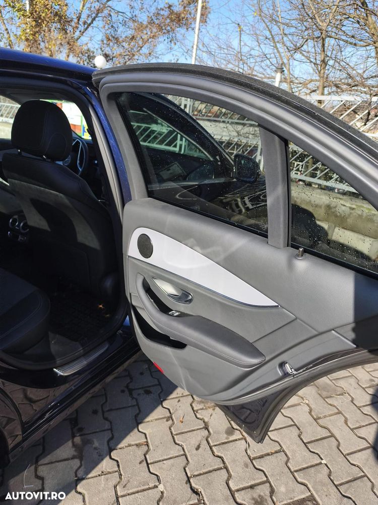 Mercedes-Benz E 300 Aut. - 18