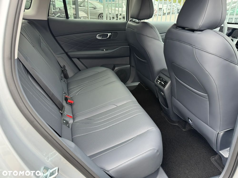 Geely Starray EM-i 1.5 PHEV Pro - 7