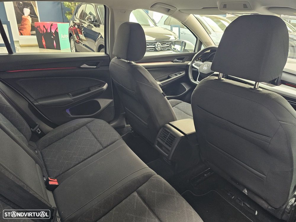 VW Golf Variant 1.0 TSI Life - 14