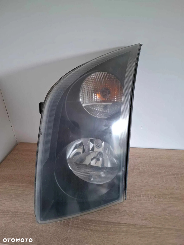 LEWA LAMPA PRZEDNIA PRZÓD VW CRAFTER 2E 06- HELLA