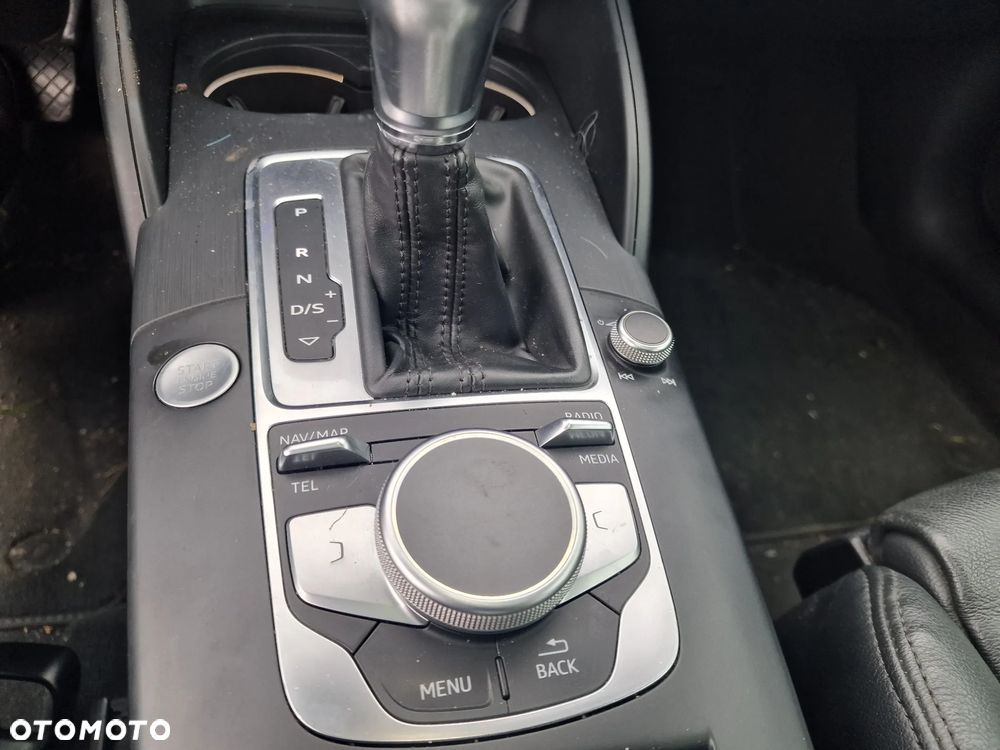Audi A3 Sportback 35 TFSI cylinder on demand S tronic - 14