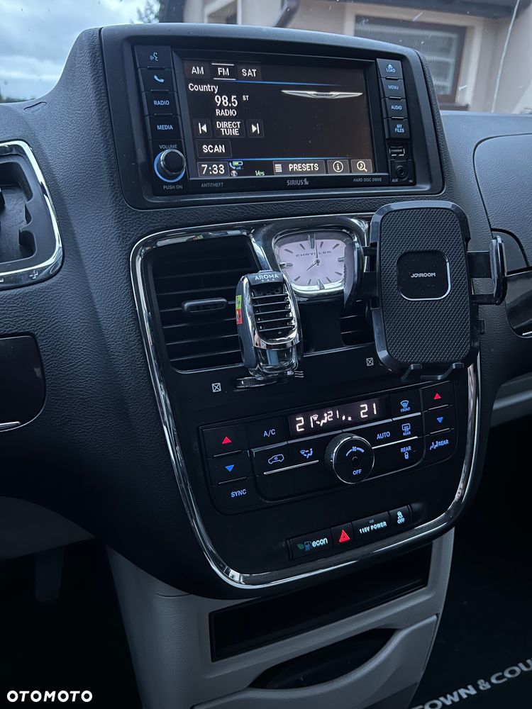 Chrysler Town & Country 3.6 Touring - 12
