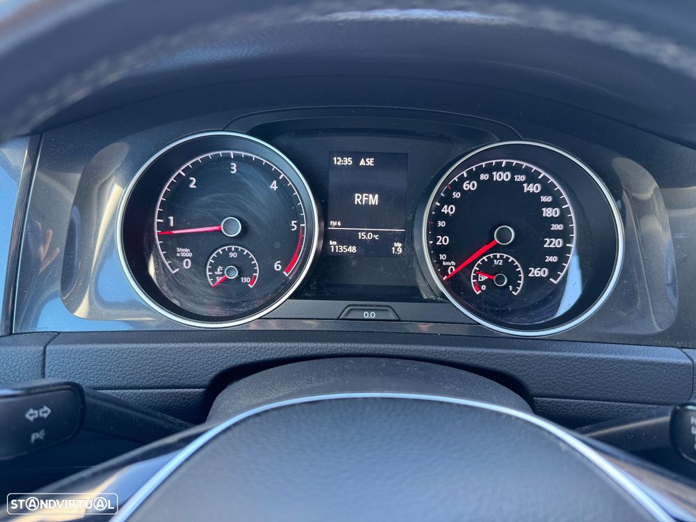VW Golf 1.6 TDI Confortline - 12