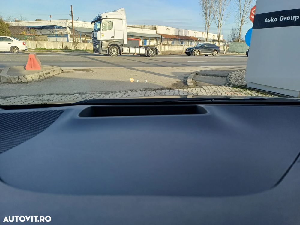 Toyota Corolla TS 1.8 HSD Exclusive - 22