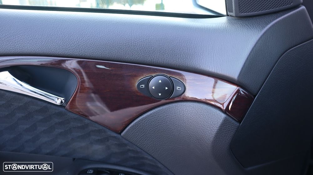 Mercedes-Benz E 200 CDI Auto Classic - 42