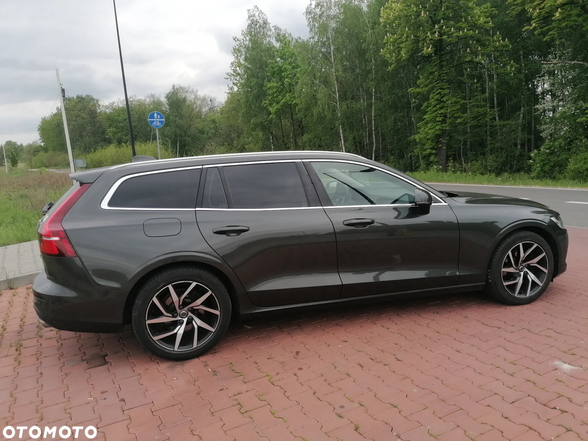 Volvo V60 T4 Momentum - 10