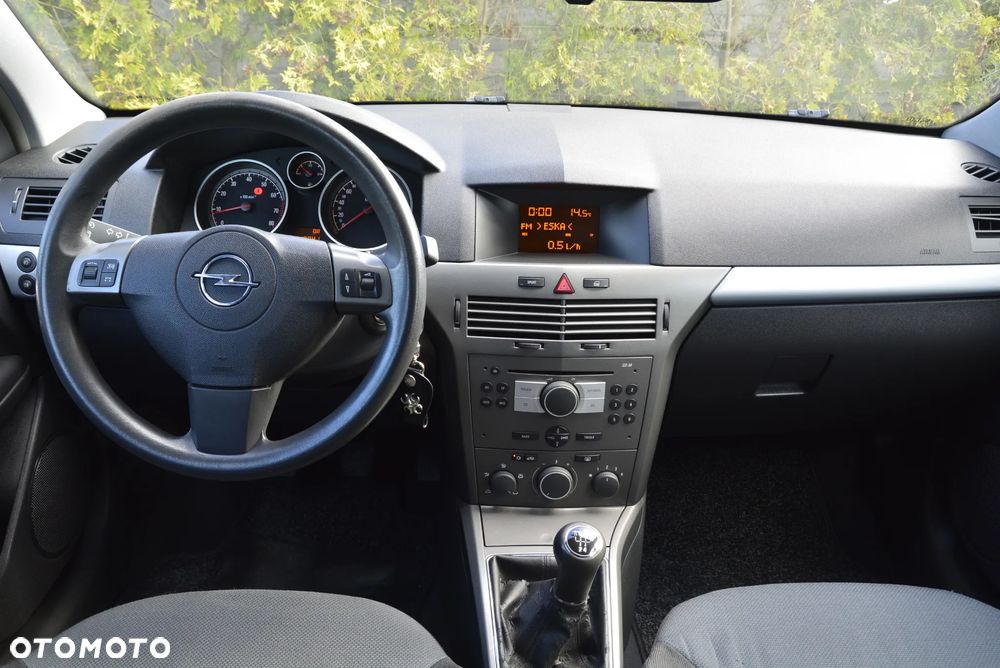 Opel Astra 1.6 Sport - 4