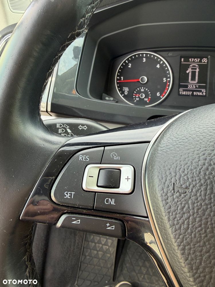 Volkswagen Multivan 2.0 TDI L1 Highline DSG - 24