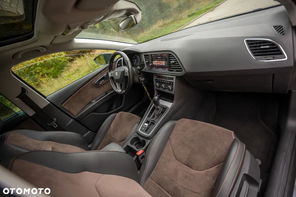 Seat Leon ST 2.0 TDI Start&Stop 4Drive DSG X-Perience - 24
