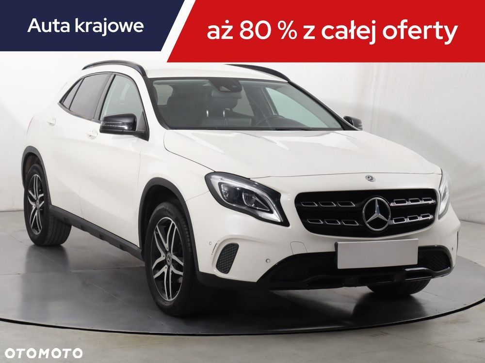Mercedes-Benz GLA - 3